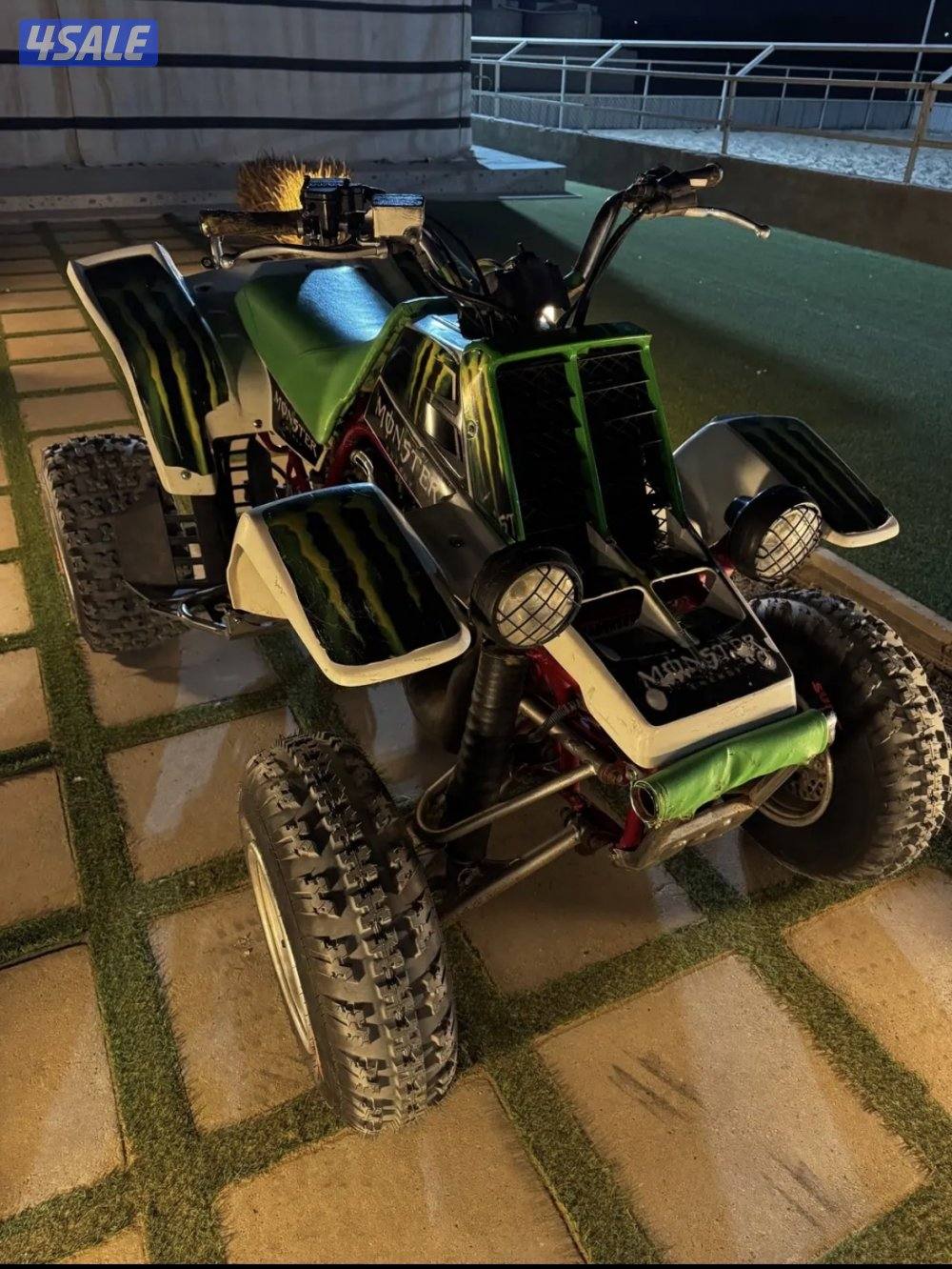 بانشي مخزن من 2015 نظيفف0