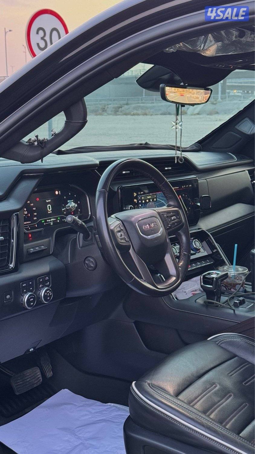 للبيع سييرا 2022 AT4X3