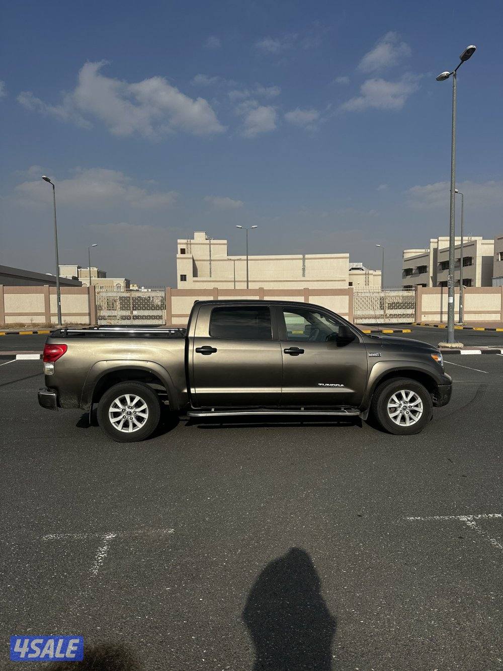 للبيع تاندرا ٢٠٠٨ شرط الفحص مصبوغ عام تجميلي ماشي ٣٩٠ الف تلفون ٥٥٣١٥٨2