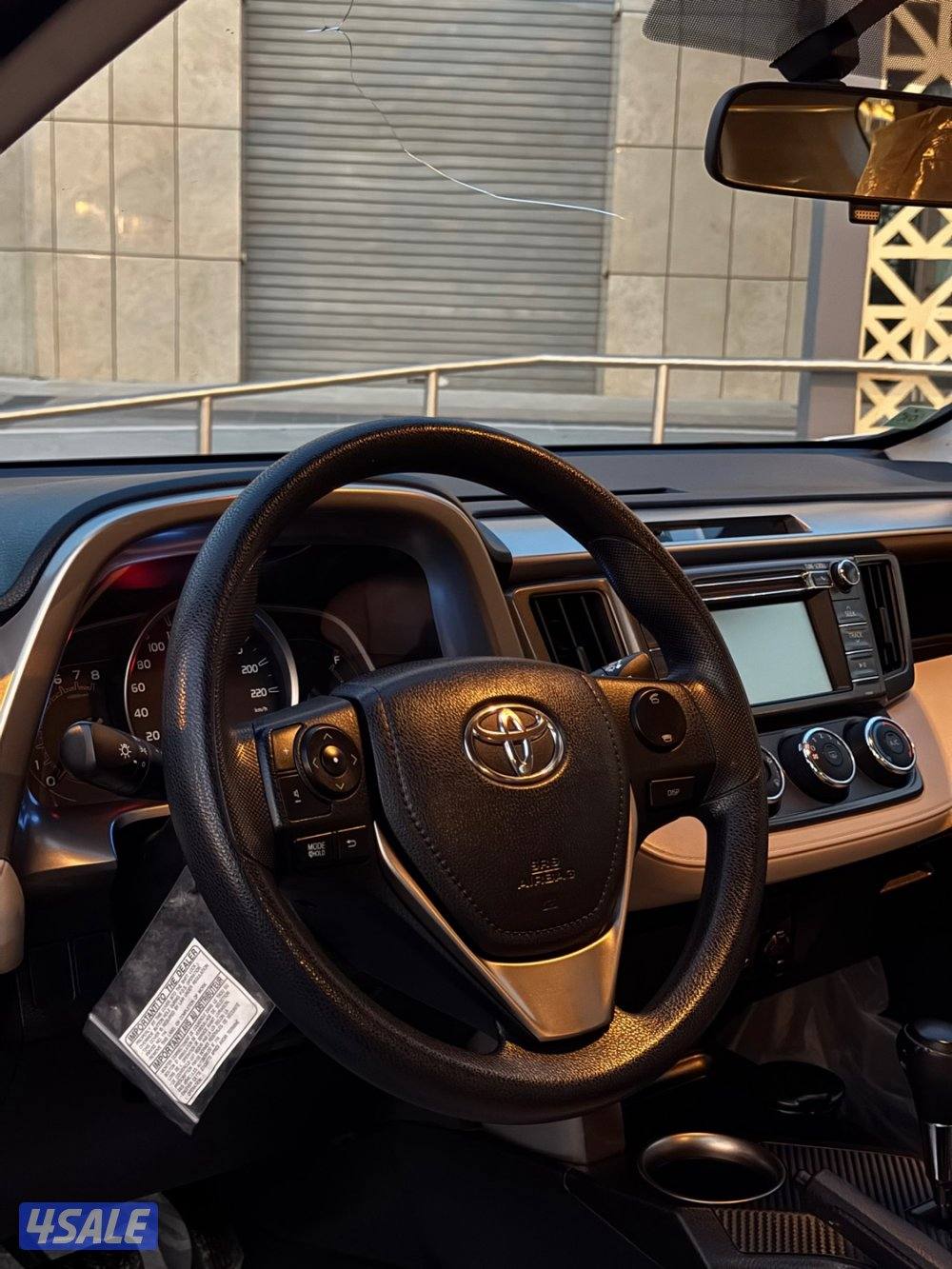 للبيع تويوتا راف 4  2015 ماشي 176 الف الساير4