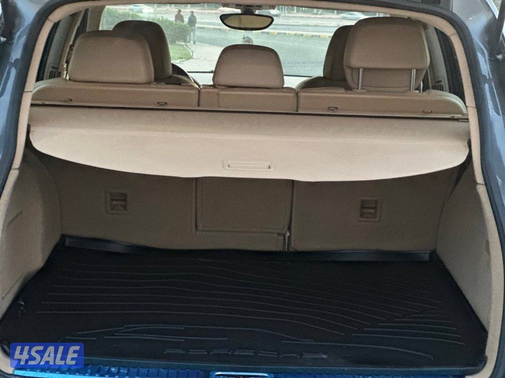 للبيع بورش كايين ماشي ١٣٨ الف كيلو وارد الوكالة بهبهاني6