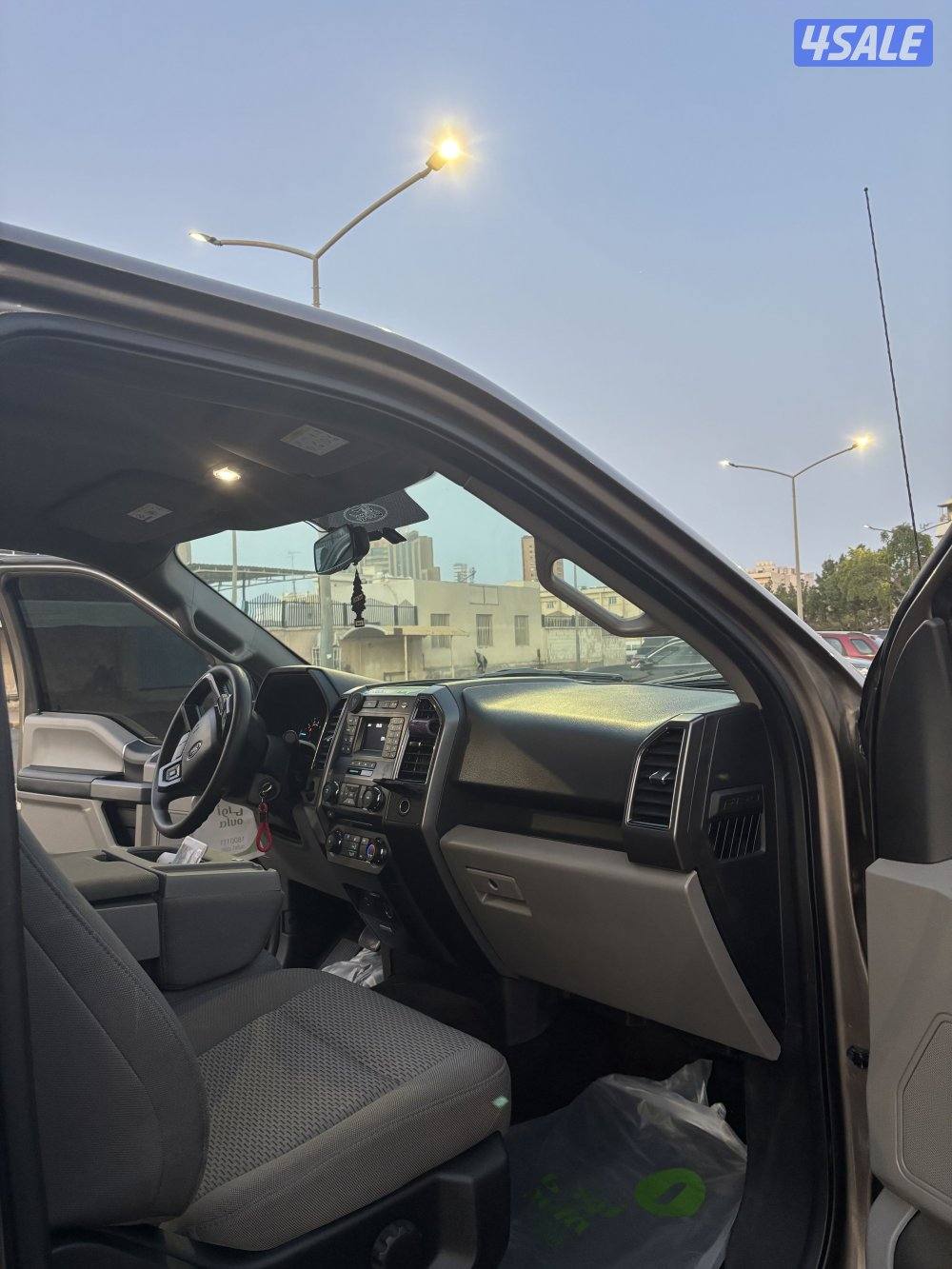 فورد F-150 غمارة عداد 128الف بحالة ممتازه5