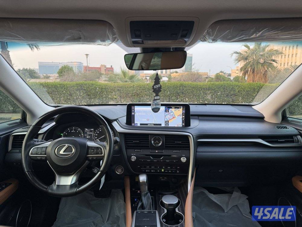 لكزس RX350 موديل 2021 صبغ الوكاله تحت الكفاله9