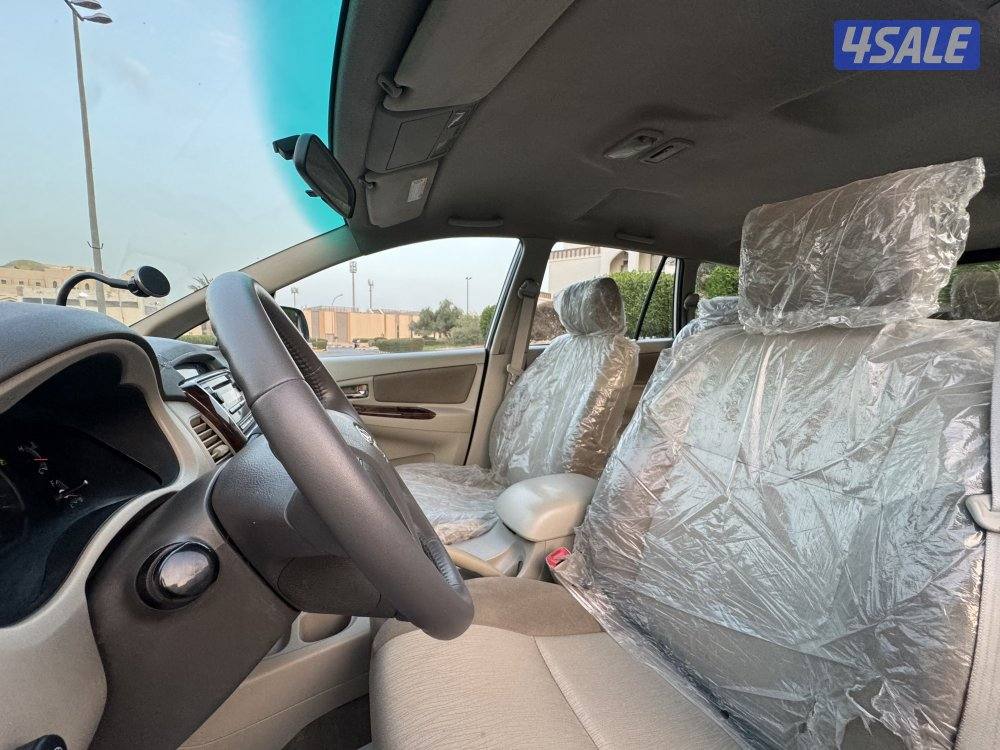 تويوتا انوفا موديل 2014 بحاله الوكاله وشرط الفحص12