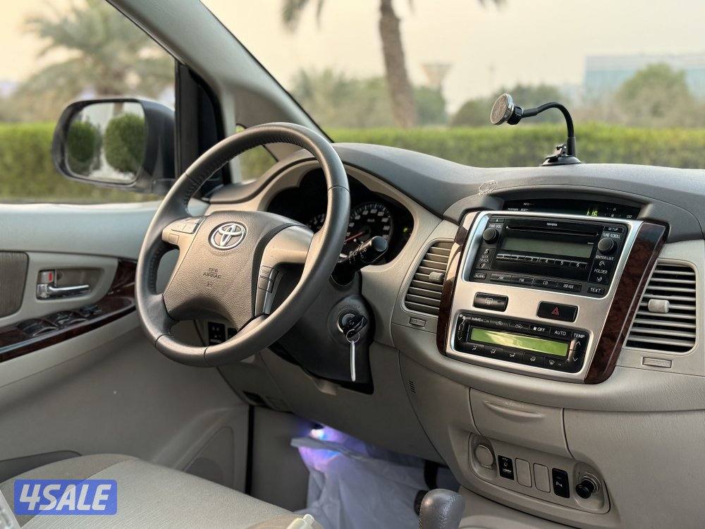 تويوتا انوفا موديل 2014 بحاله الوكاله وشرط الفحص13