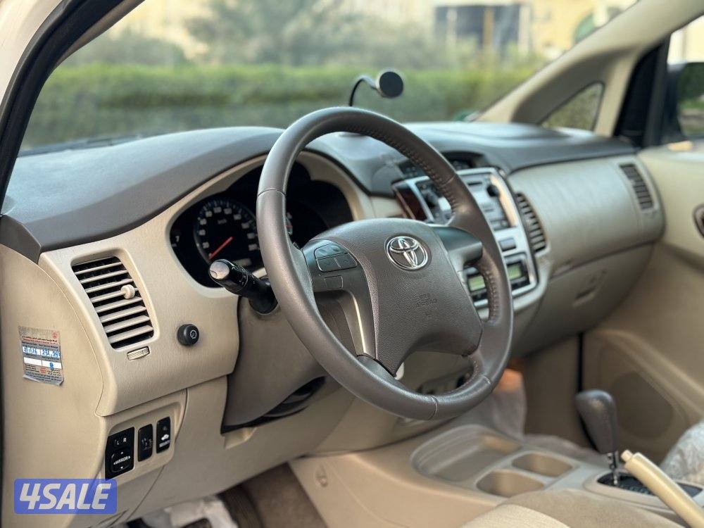 تويوتا انوفا موديل 2014 بحاله الوكاله وشرط الفحص14