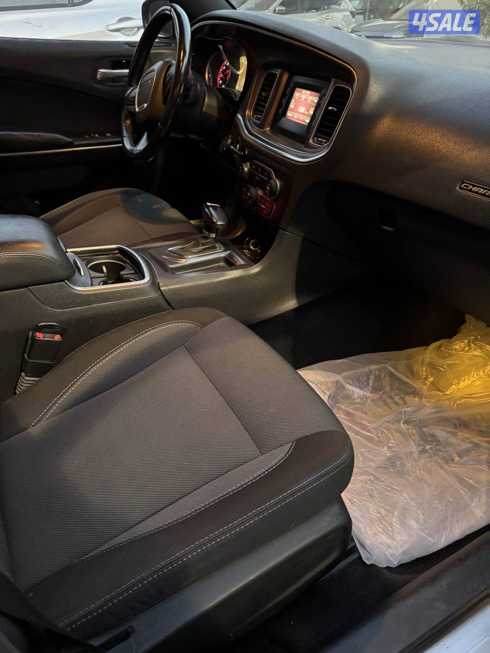 دودج جارجر 2016 للبيع فقط3