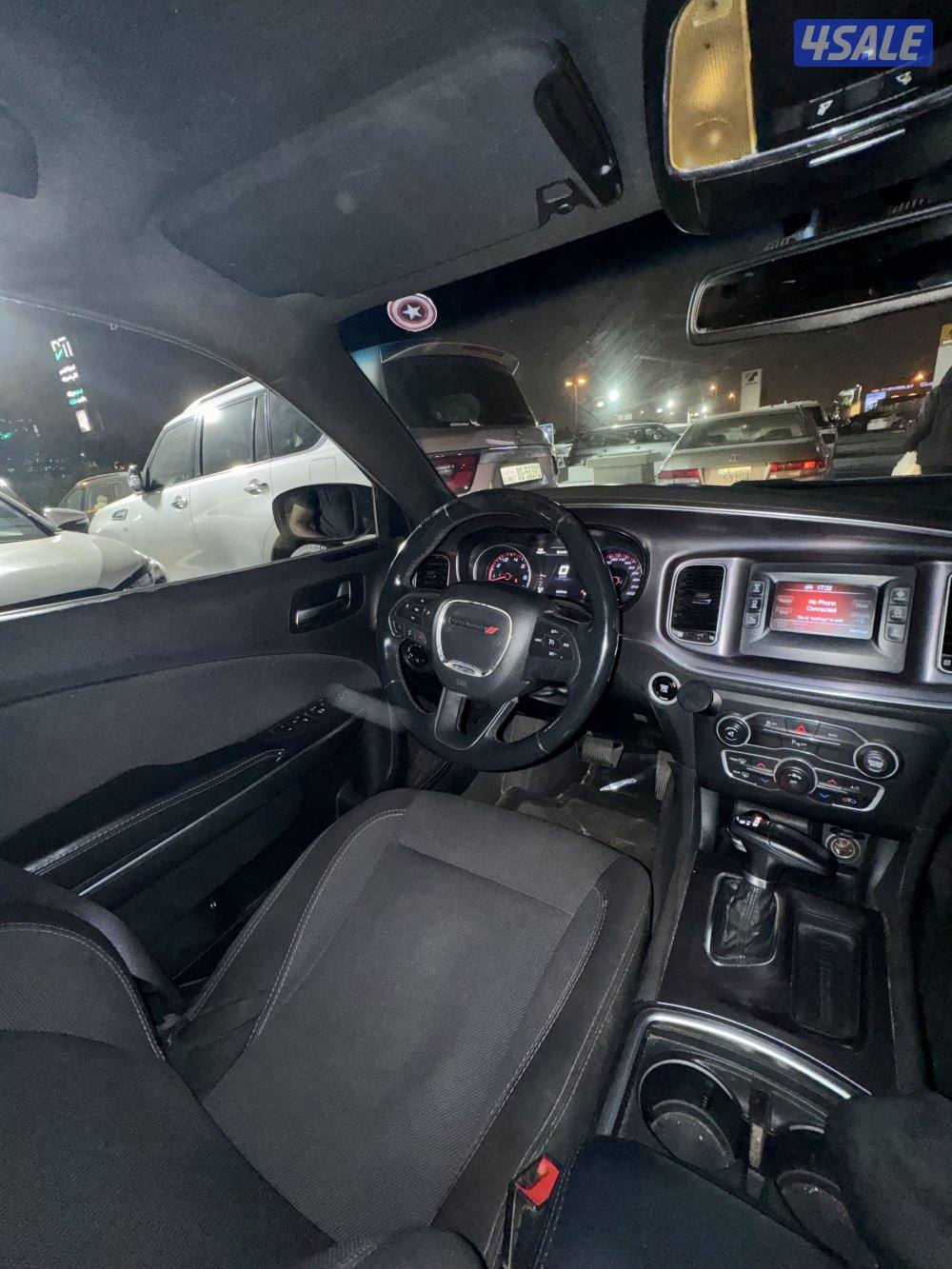 دودج جارجر 2016 للبيع فقط4