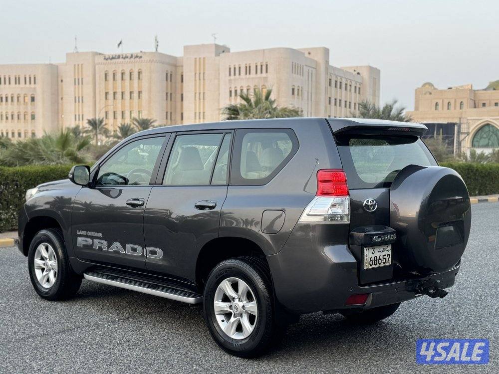 تويوتا برادو TXL V6 موديل 2010 بحاله الوكاله4