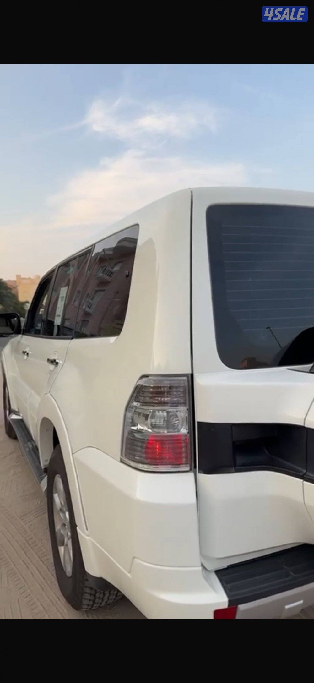 للبيع باجيرو 2019شرط الفحص قير مكينه شاص في قطعتين تجميليه المكينه35000