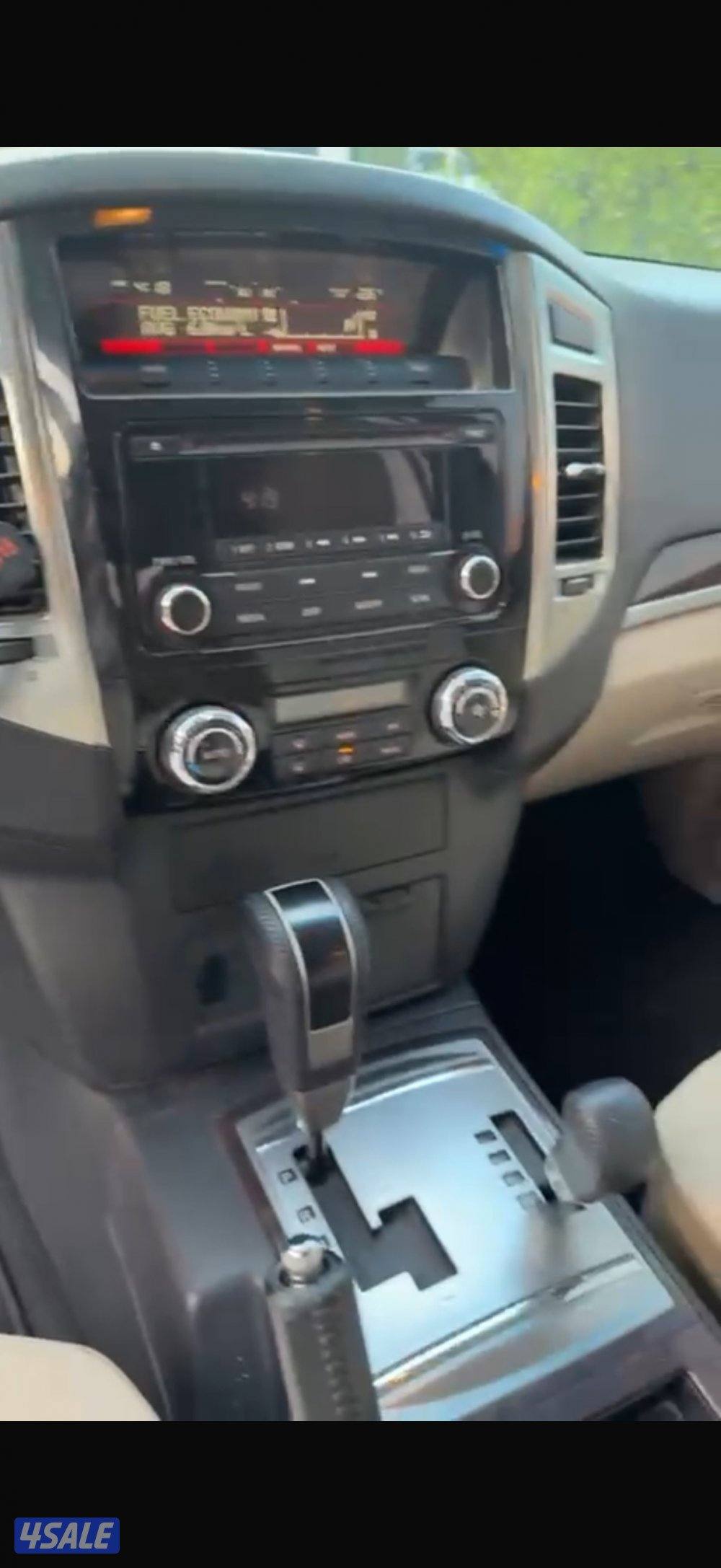 للبيع باجيرو 2019شرط الفحص قير مكينه شاص في قطعتين تجميليه المكينه35005