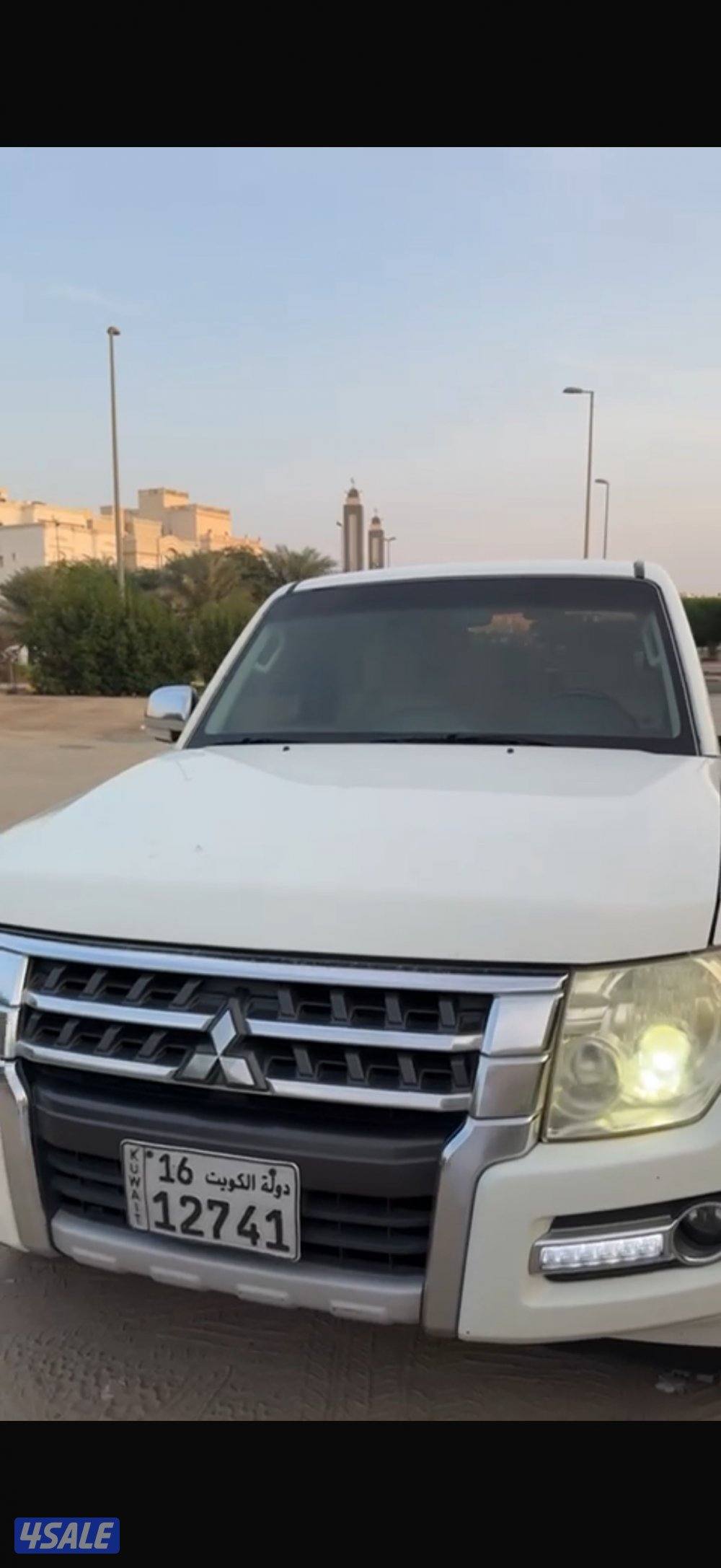 للبيع باجيرو 2019شرط الفحص قير مكينه شاص في قطعتين تجميليه المكينه350011