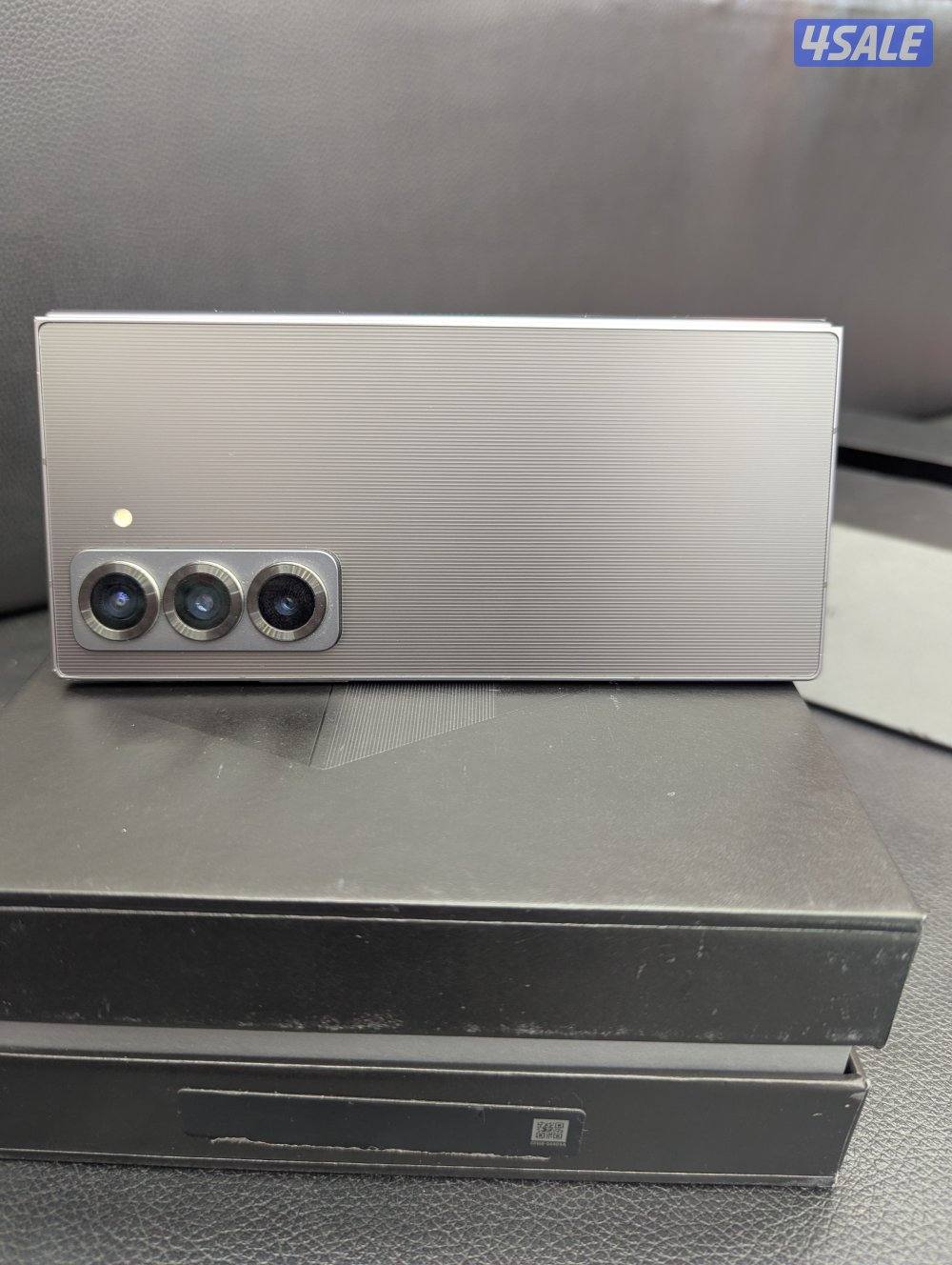 Samsung  Z Fold Special  Edition ✨✨ Colour black4