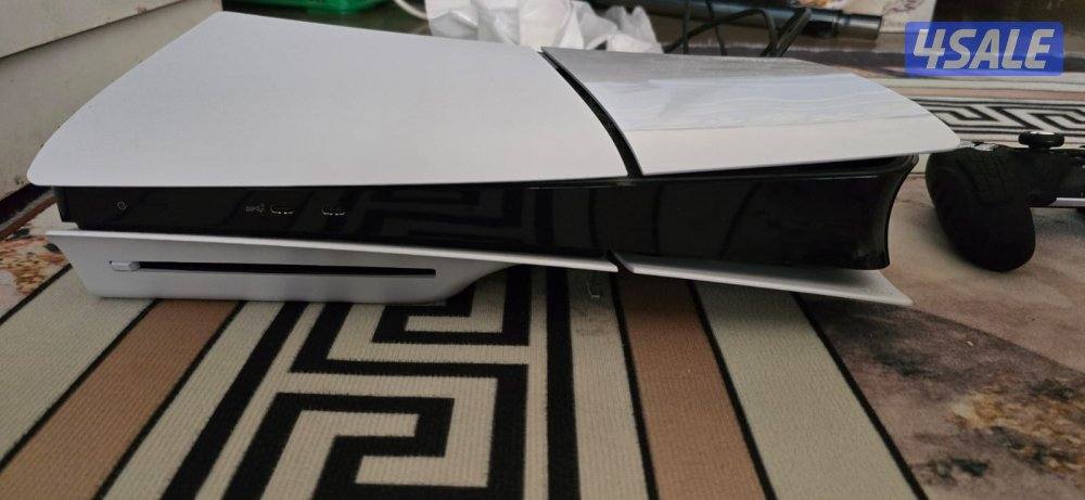 للبيع PS5 Slim Disk Edition
حالة ممتازة ونضيف جدًا3