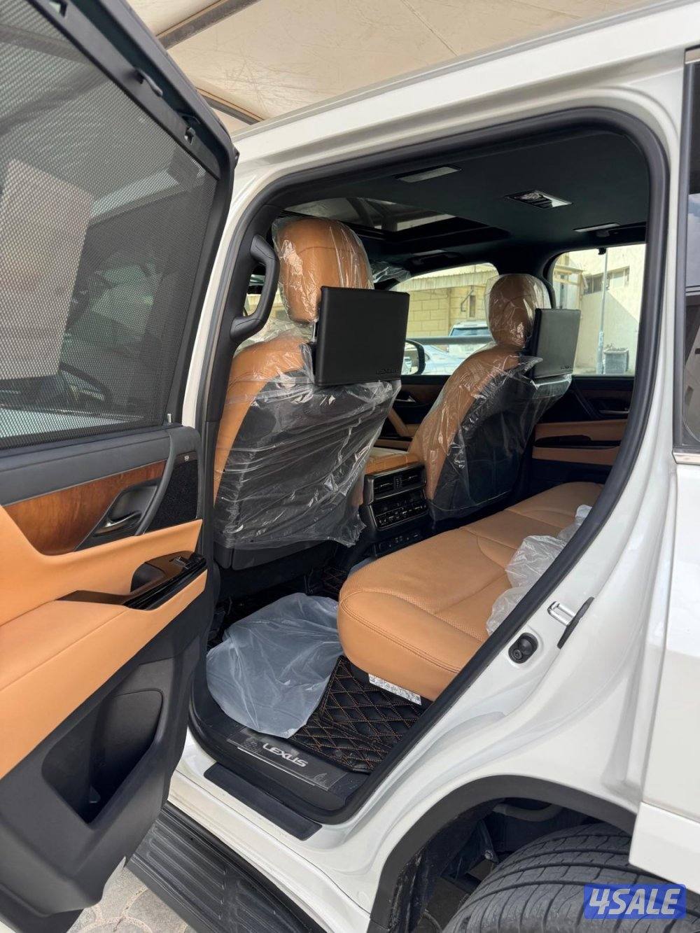 الدرجه الاولى موديل 2024 ماشي 37 الف وارد الساير1