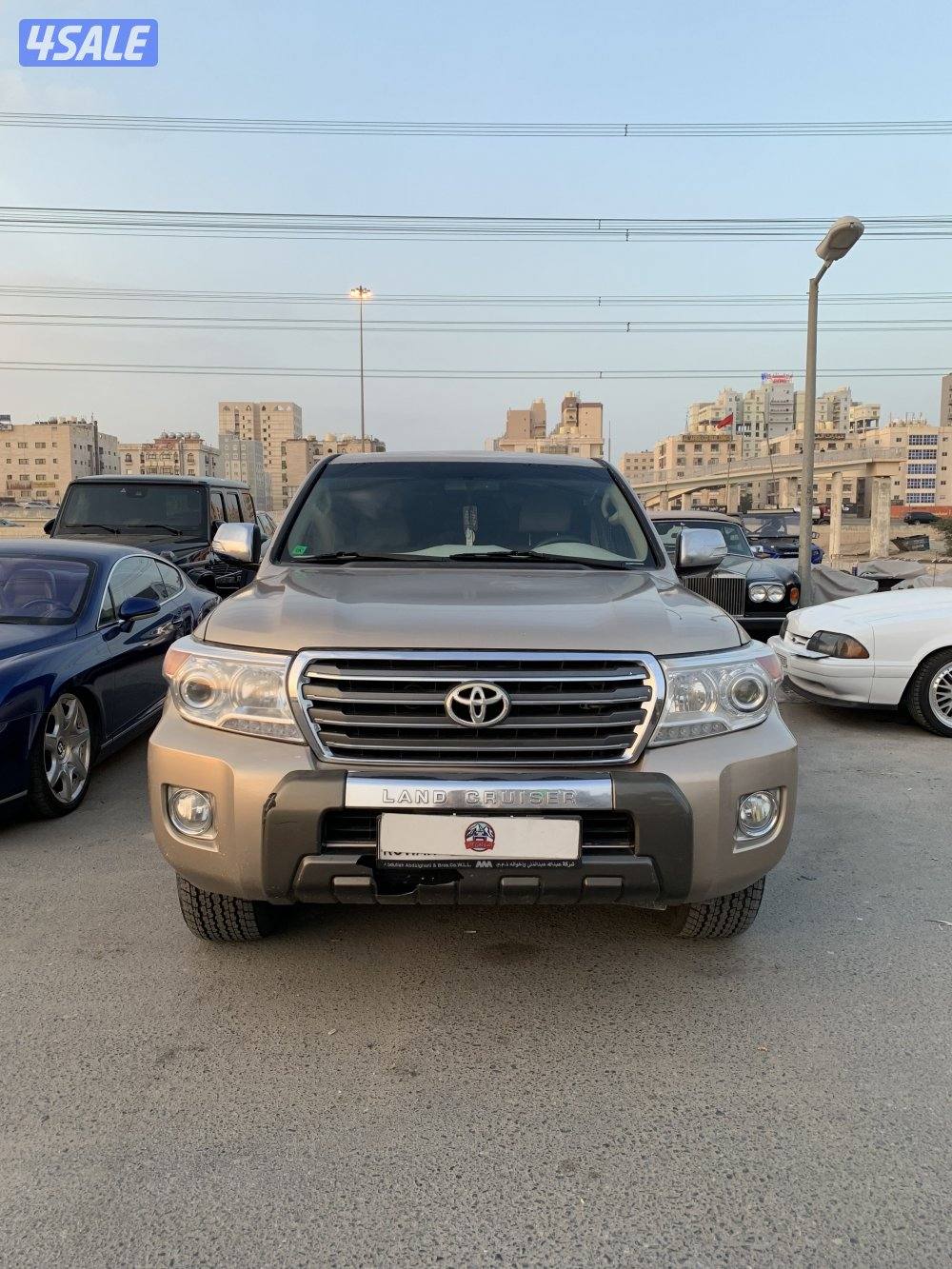 لاند كروز وارد الخليج0