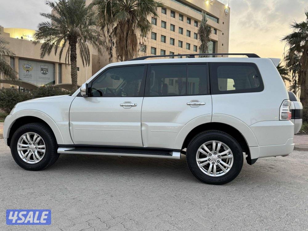 للبيع باجيرو موديل 2017 صبغ الوكاله1