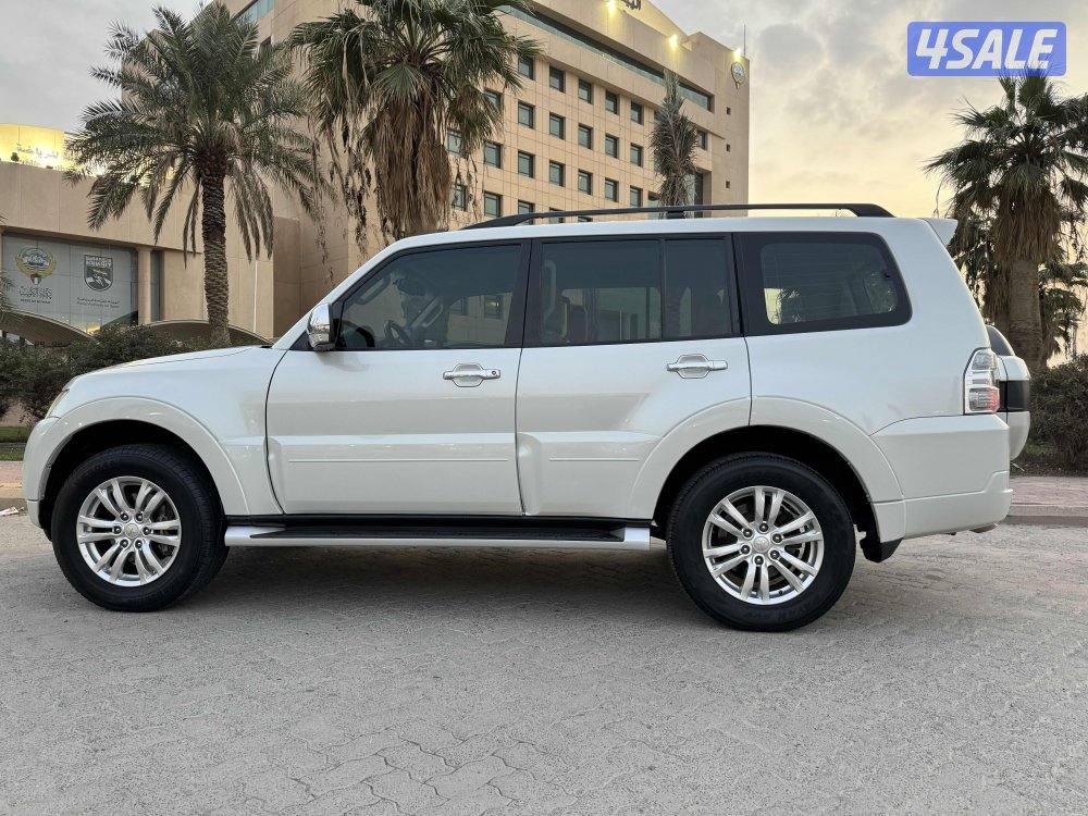 للبيع باجيرو موديل 2017 صبغ الوكاله3