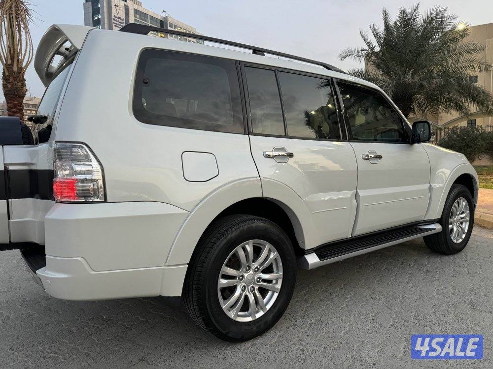 للبيع باجيرو موديل 2017 صبغ الوكاله7