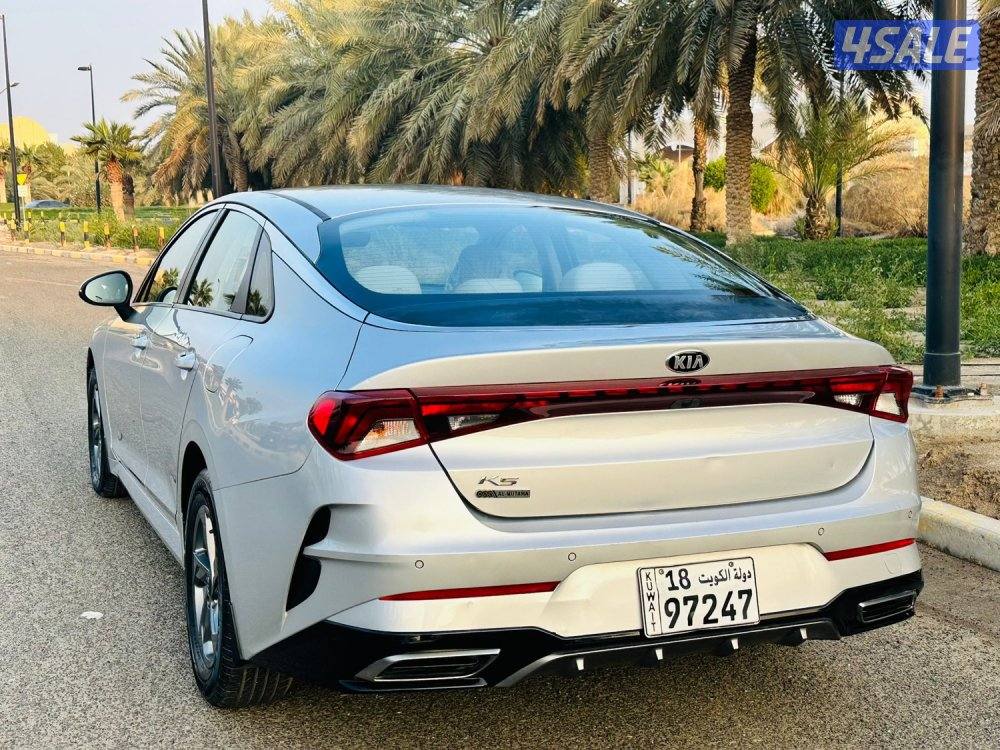 للبيع K5 موديل 2021 بحالة الوكاله2