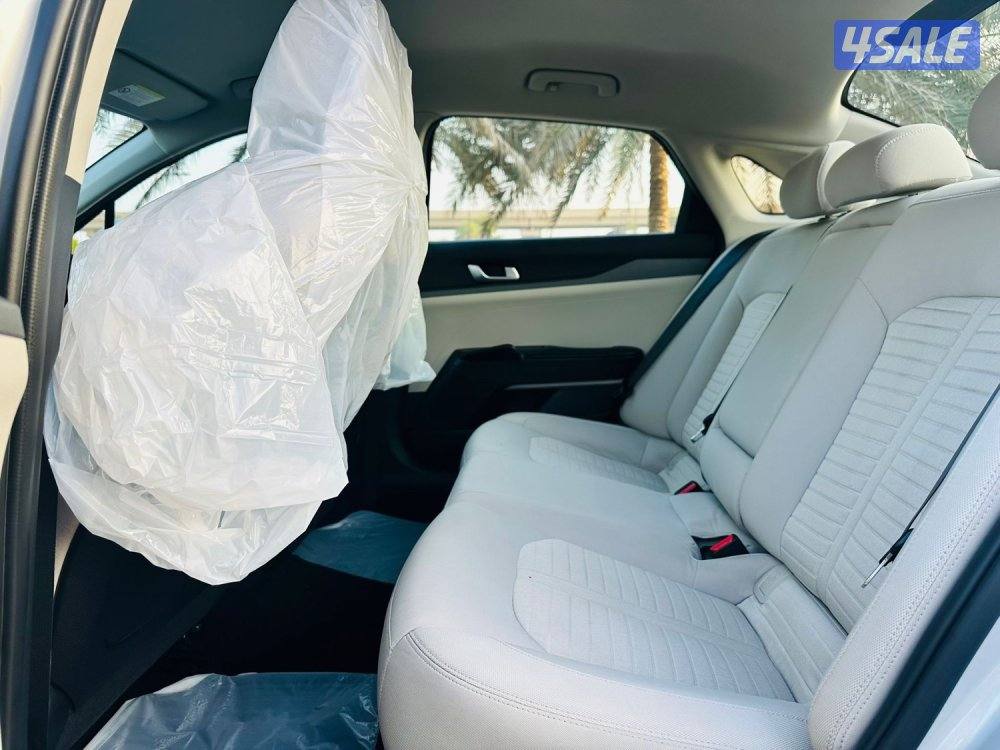 للبيع K5 موديل 2021 بحالة الوكاله5