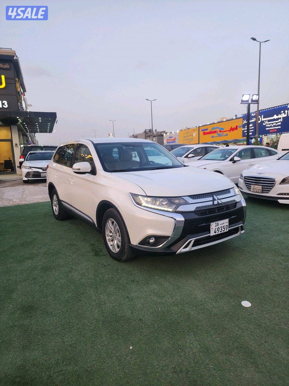 متسوبيشي اوتلاندر1