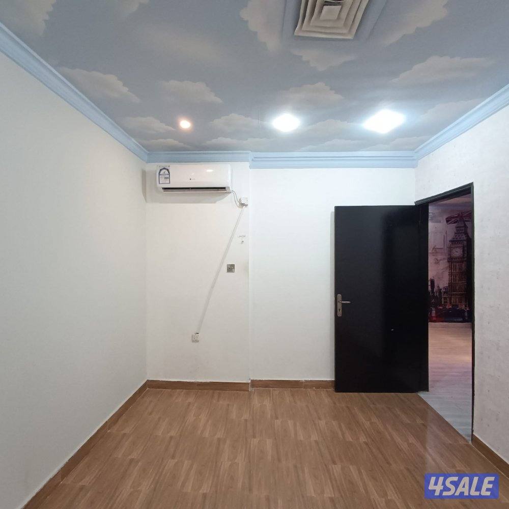 شقةغرفةصالةسوبرلوكس حمام مطبخ كبيرباركية ورق جدران مصفط متوفرة6