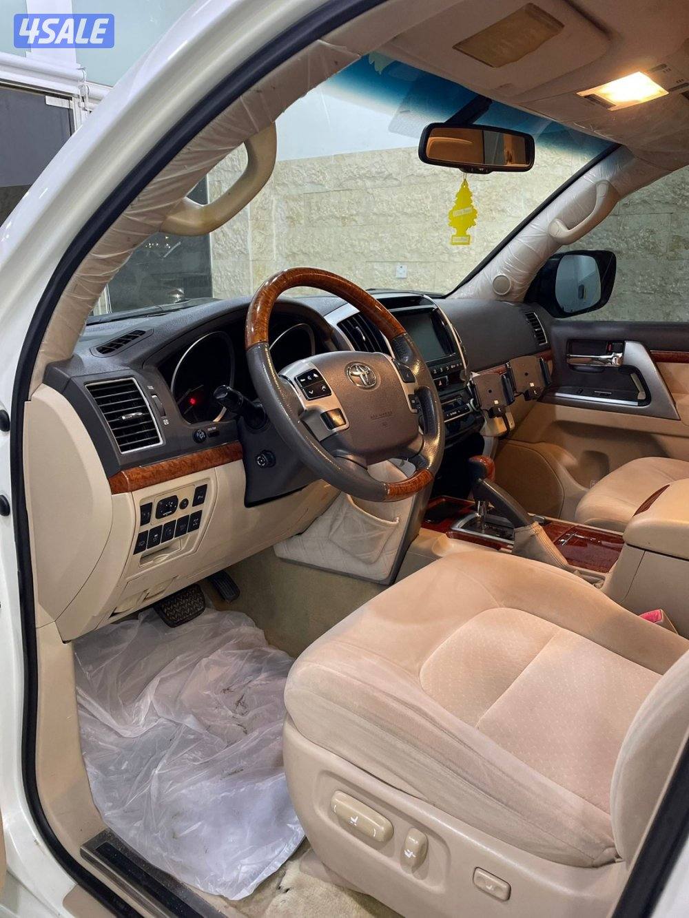 للبيع لاند كروزر 2012  VXR سبير علاق4