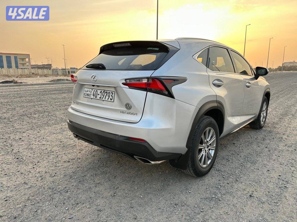 لكزس NX 200t موديل ٢٠١٦ بحالة ممتازة3