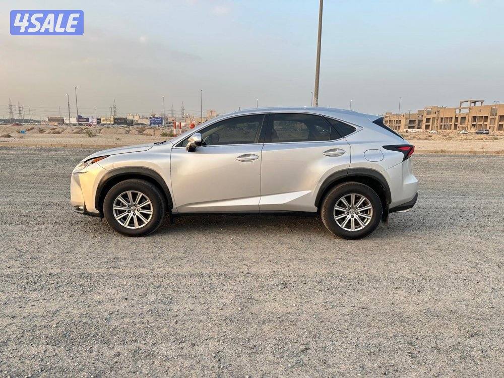 لكزس NX 200t موديل ٢٠١٦ بحالة ممتازة4