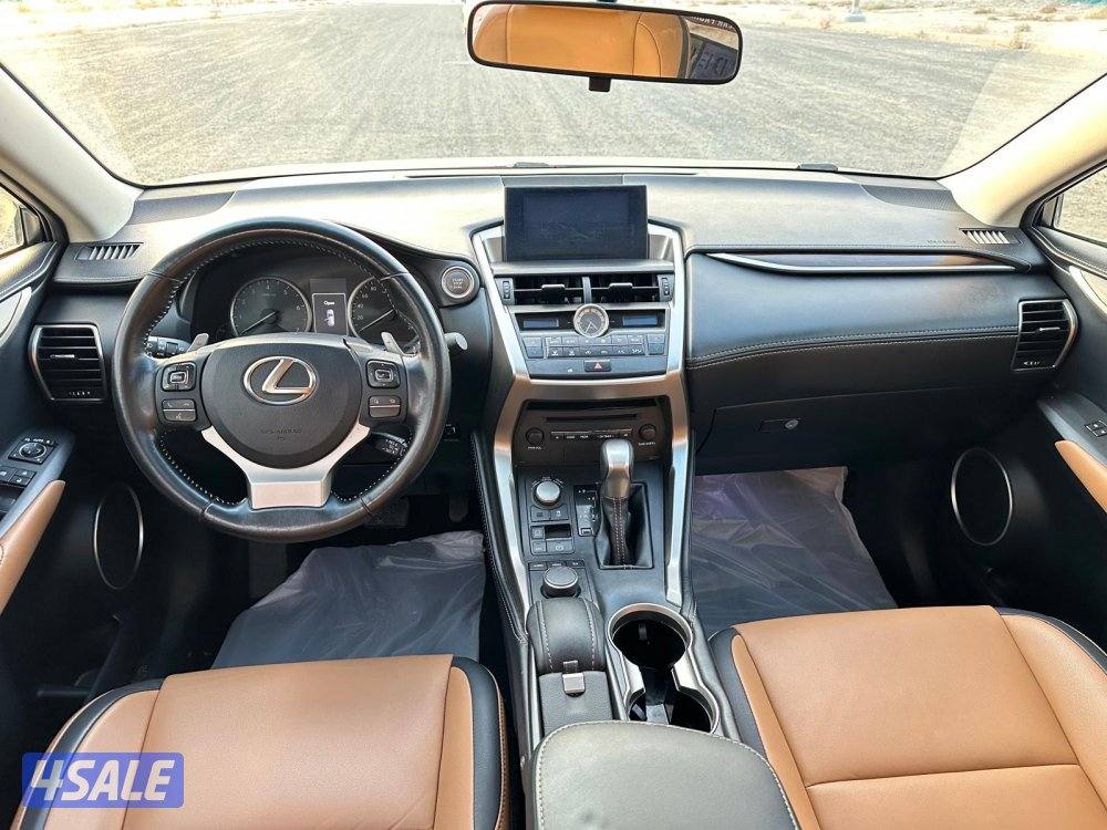 لكزس NX 200t موديل ٢٠١٦ بحالة ممتازة8