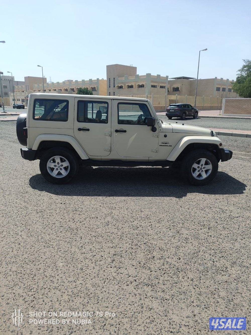 للبيع رانجلر صحارى 2011 بيعه سريعة0