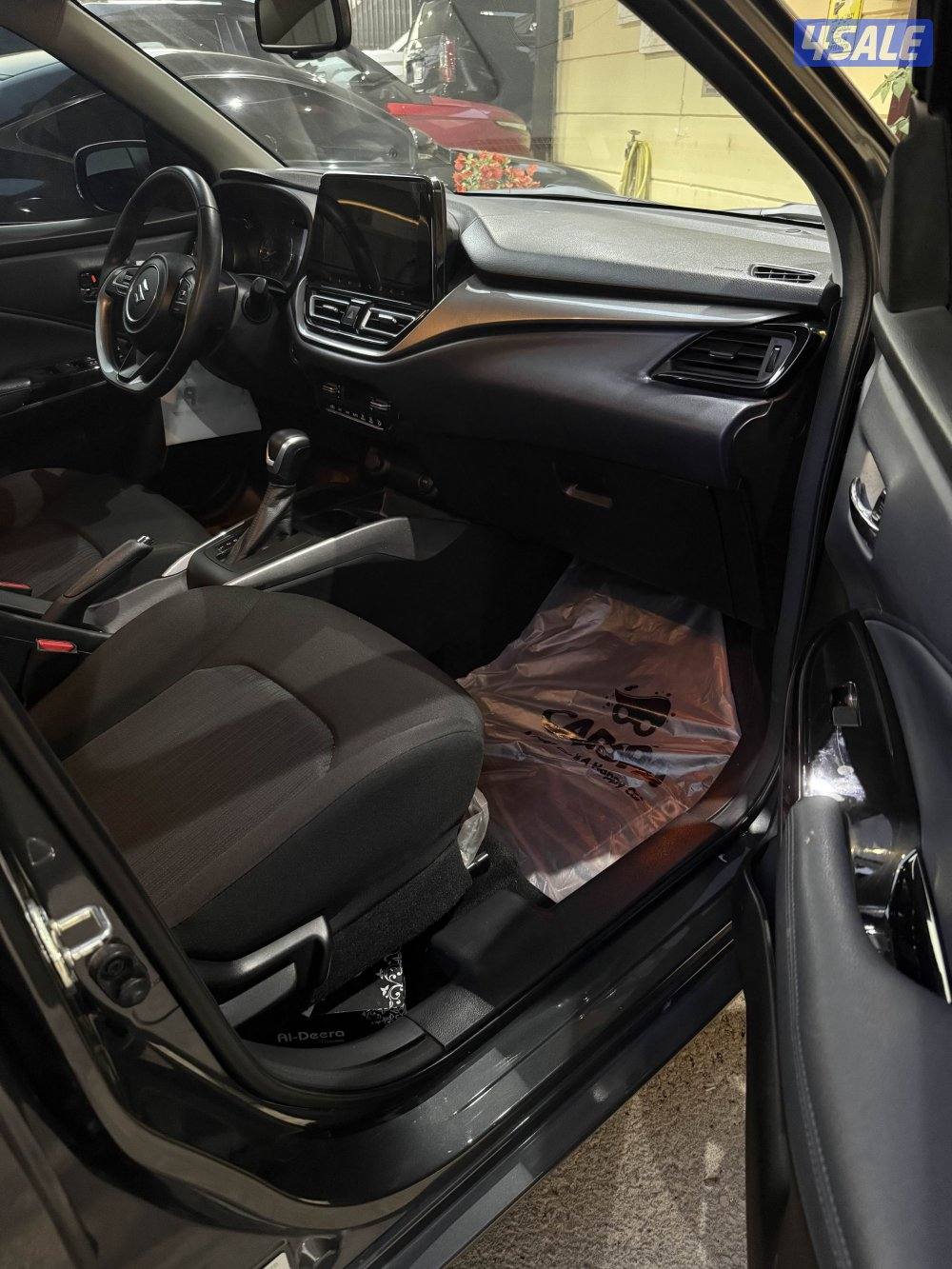 للبيع بالينو موديل 2023 ماشي 25 الف5