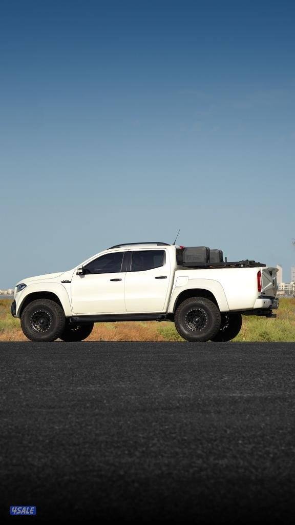 للبيع وانيت مرسيدس X350D5