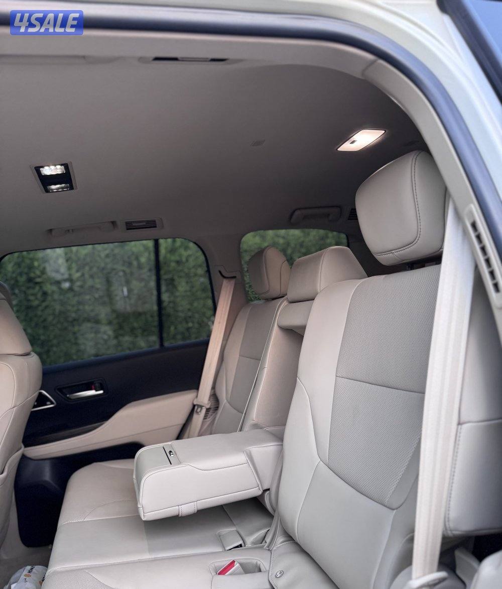 لاندكروزر 2022 VX ماشي 38 الف4