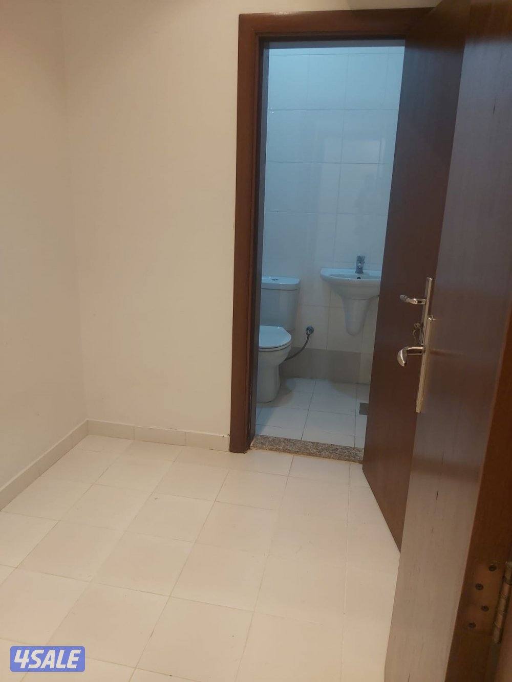 للإيجار شقه في منطقه سلوي6