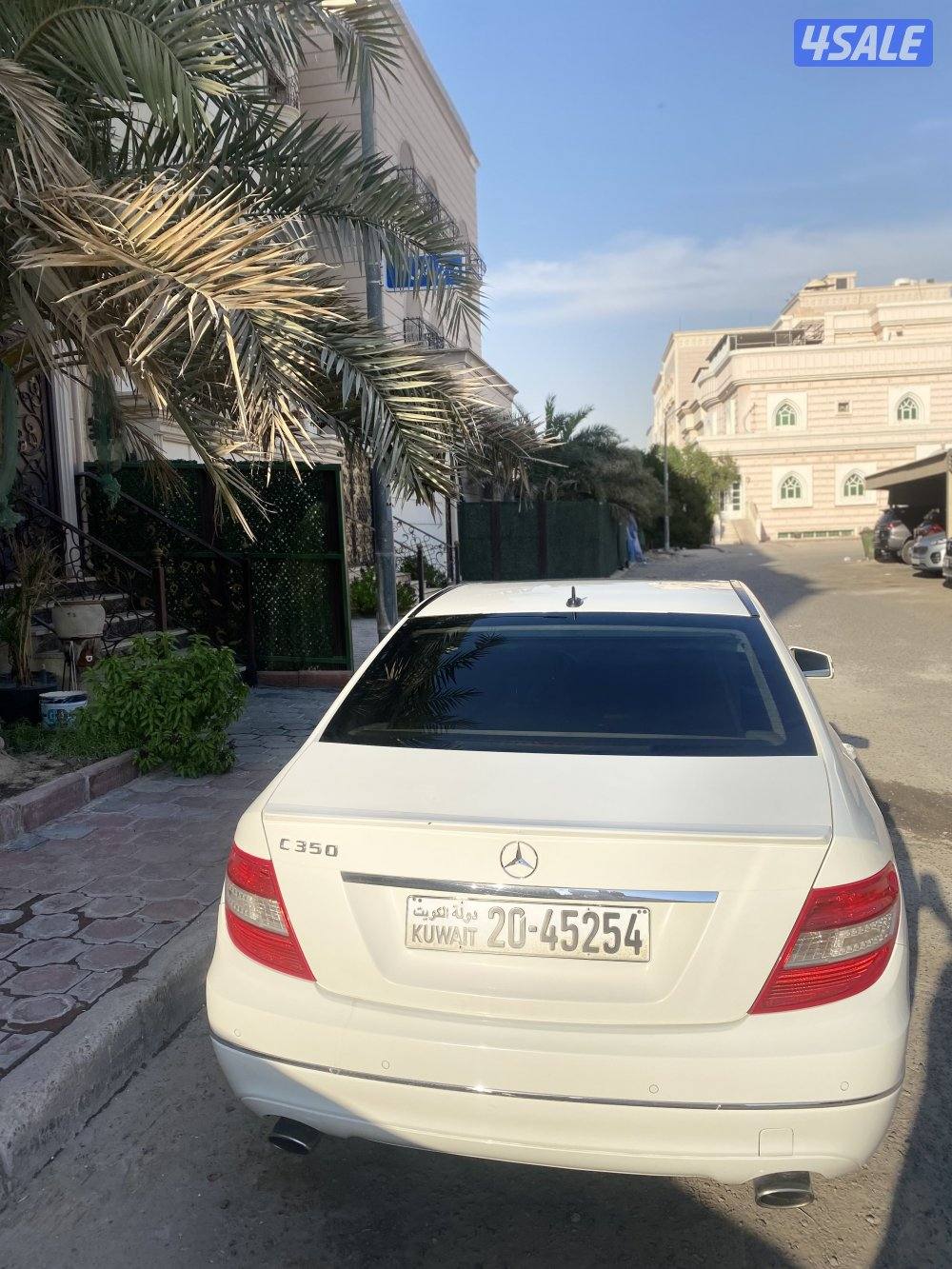 للبيع مرسيدس 6سلندر C3500