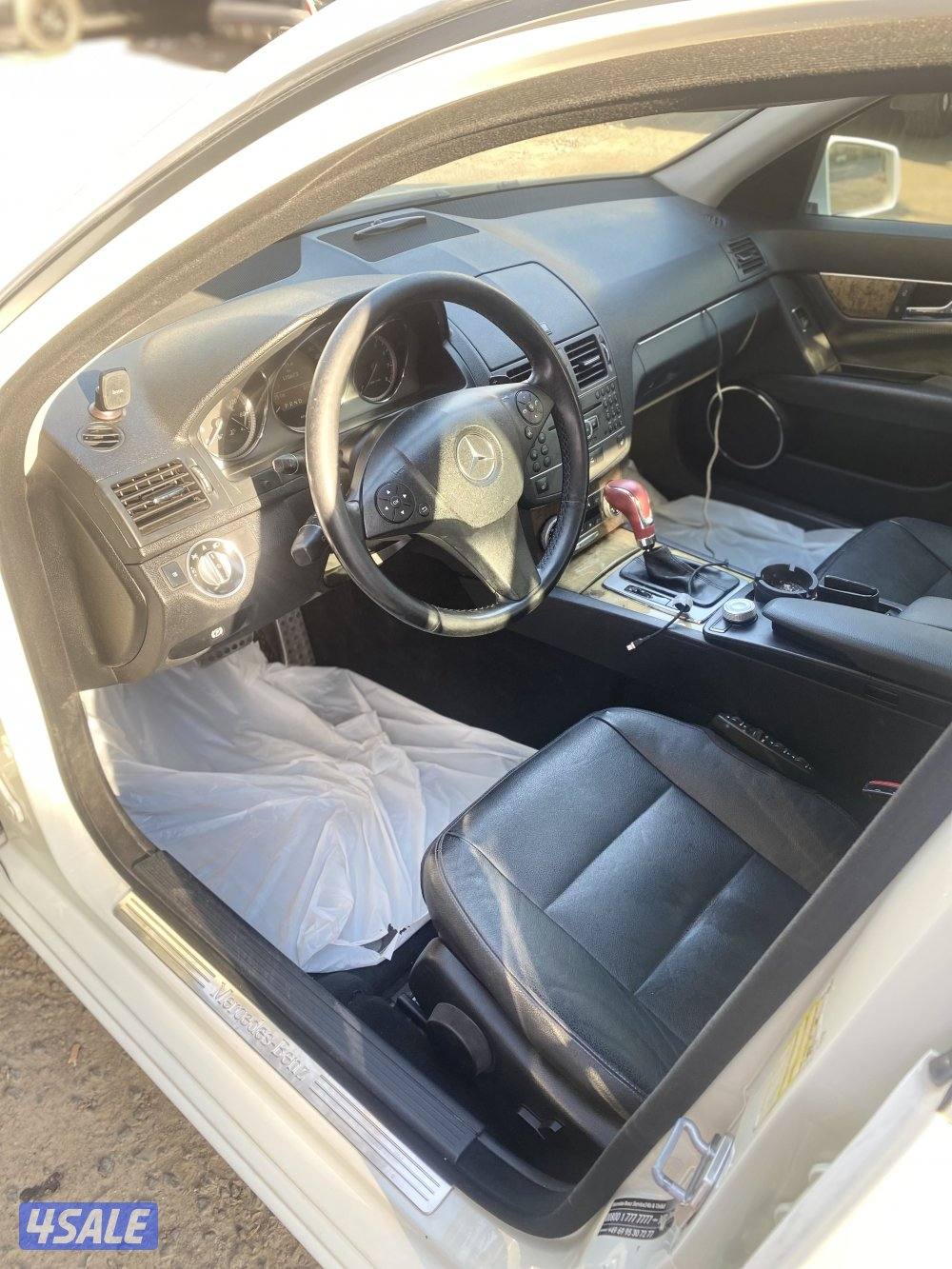 للبيع مرسيدس 6سلندر C3501