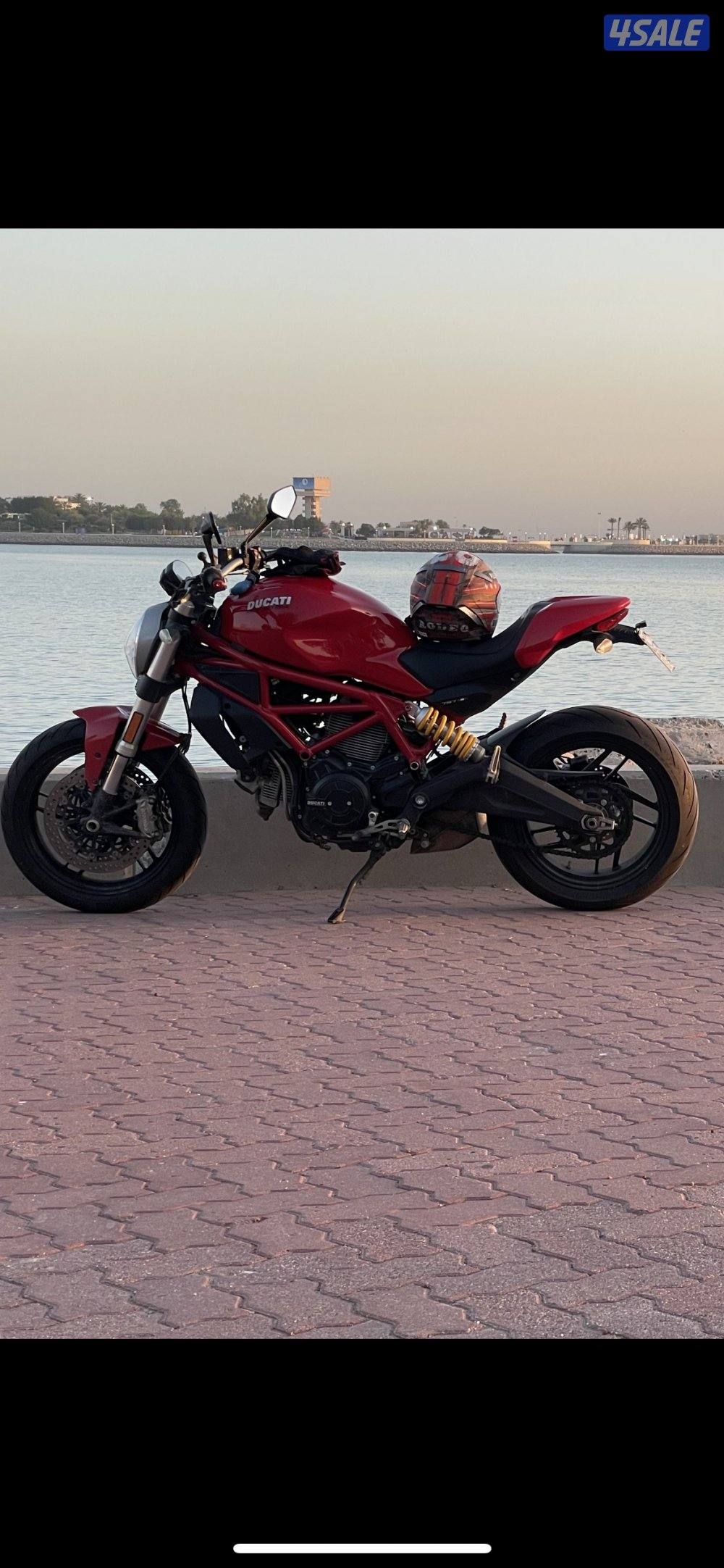 Ducati monster 7972