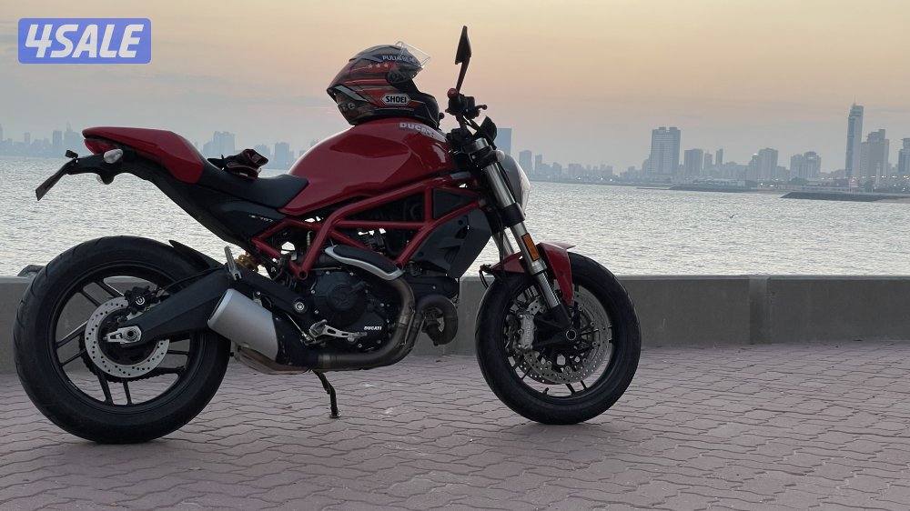 Ducati monster 7973