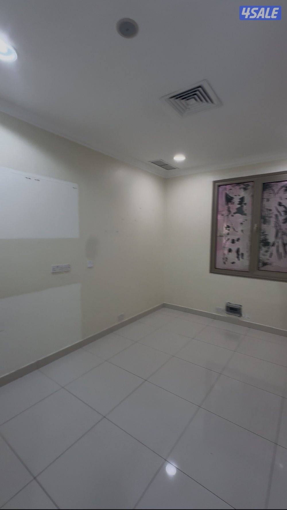 متوفر 2 دور تجاري بعماره استثماري مساحه الدور 400 متر5