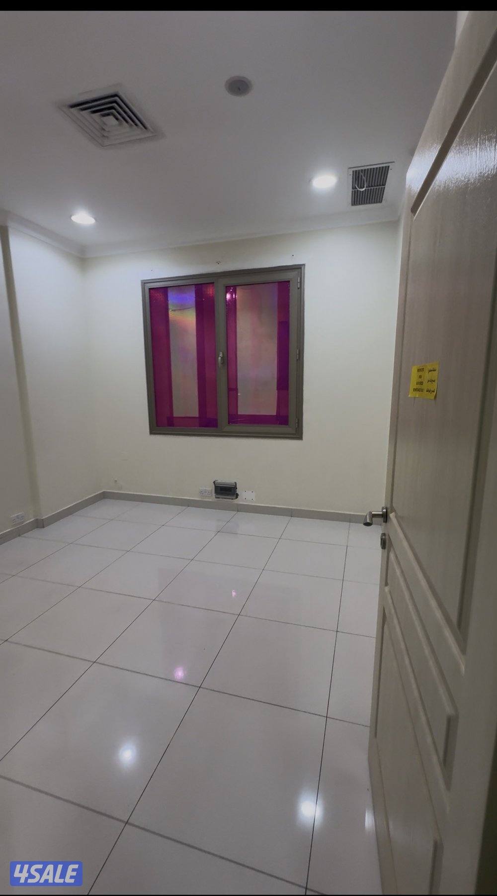 متوفر 2 دور تجاري بعماره استثماري مساحه الدور 400 متر8