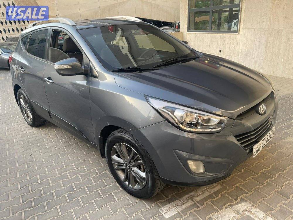 هيونداي توسان ٢٠١٦ بحاله ممتازه جدا ٢٠٠٠ سي سي عداد ١١٩ ألف1