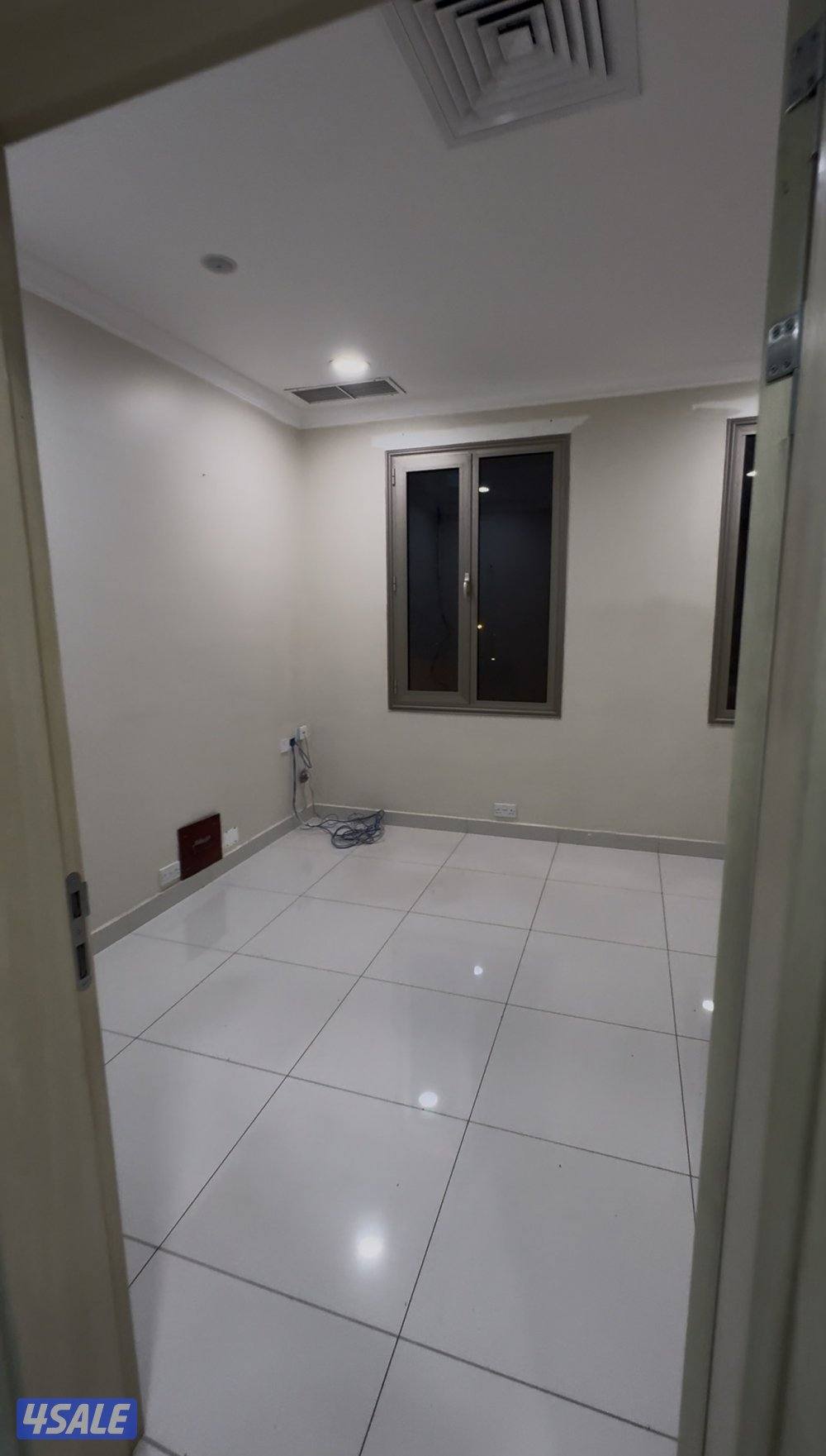 متوفر 2 دور تجاري بعماره استثماري مساحه الدور 400 متر14