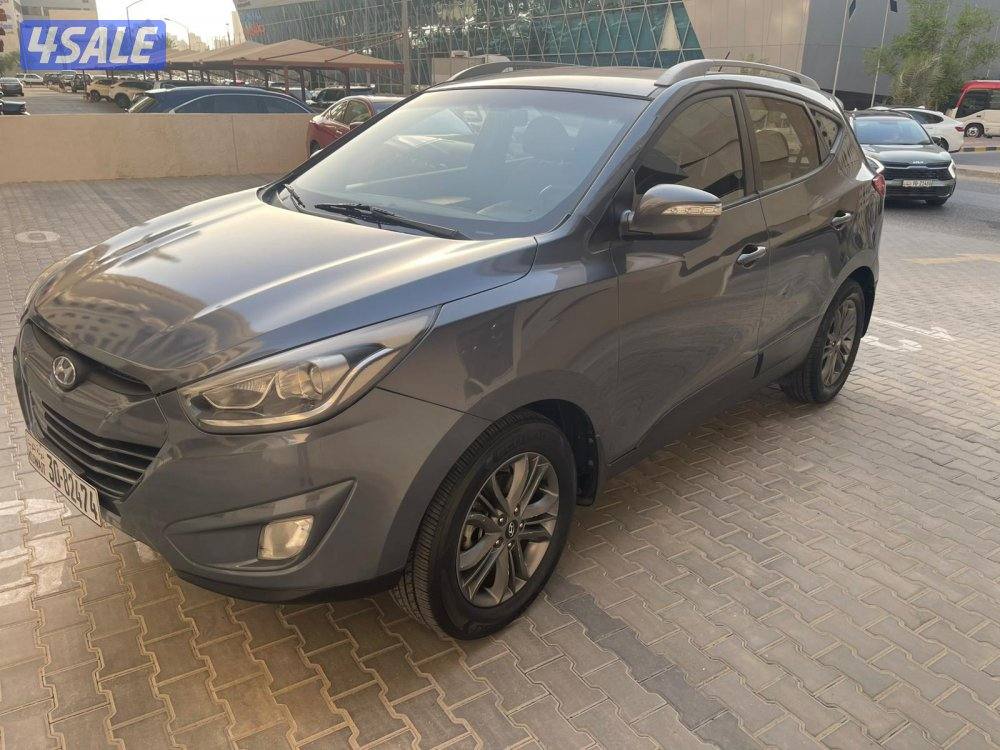 هيونداي توسان ٢٠١٦ بحاله ممتازه جدا ٢٠٠٠ سي سي عداد ١١٩ ألف2