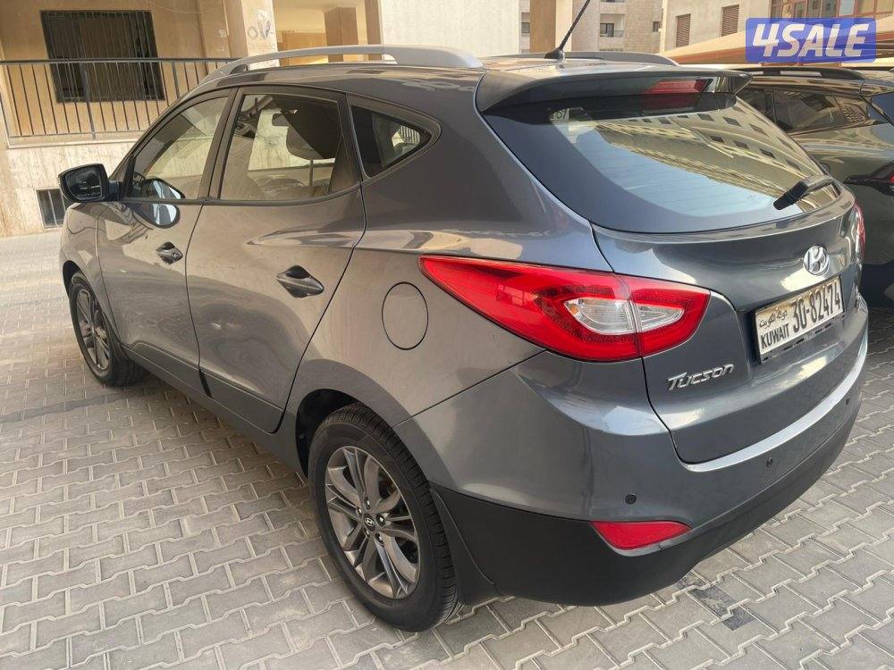 هيونداي توسان ٢٠١٦ بحاله ممتازه جدا ٢٠٠٠ سي سي عداد ١١٩ ألف4