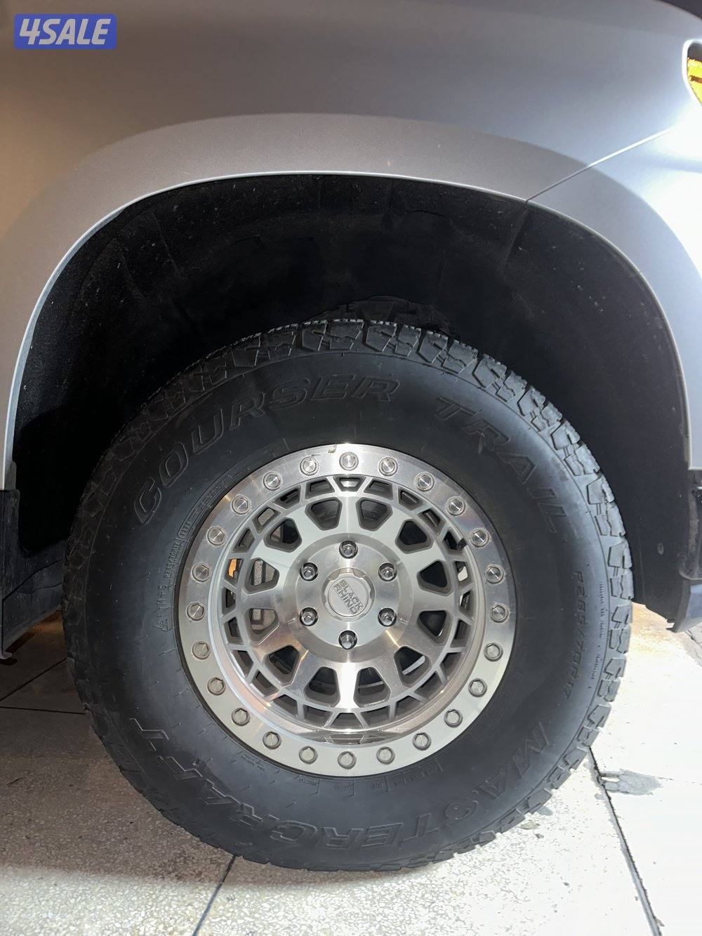 للبيع رنقات اصلية مع التواير0