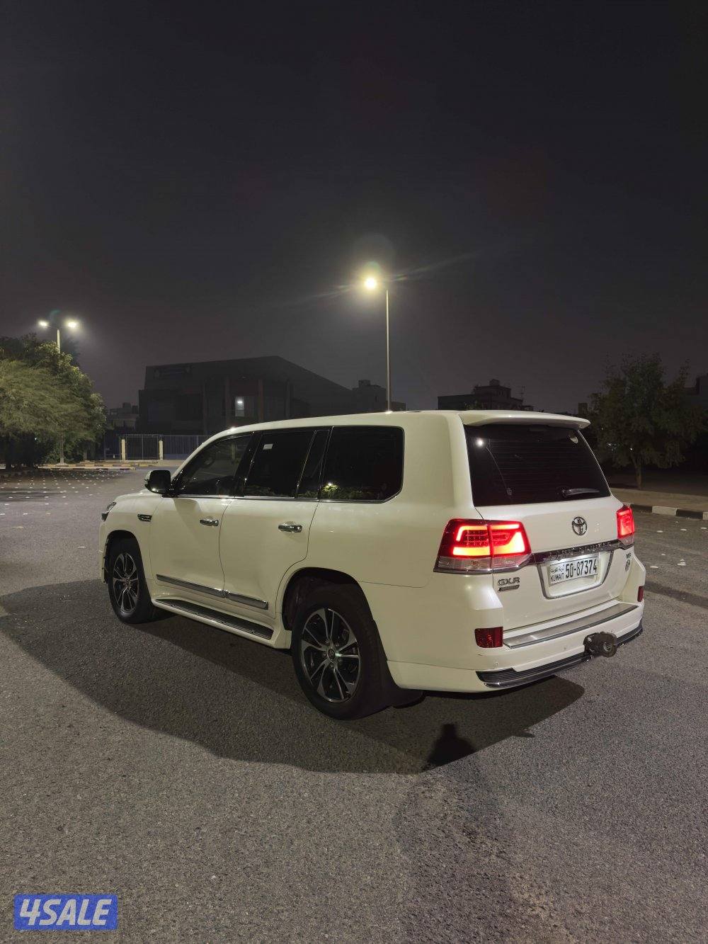 لاند كروز  ٢٠٢١1