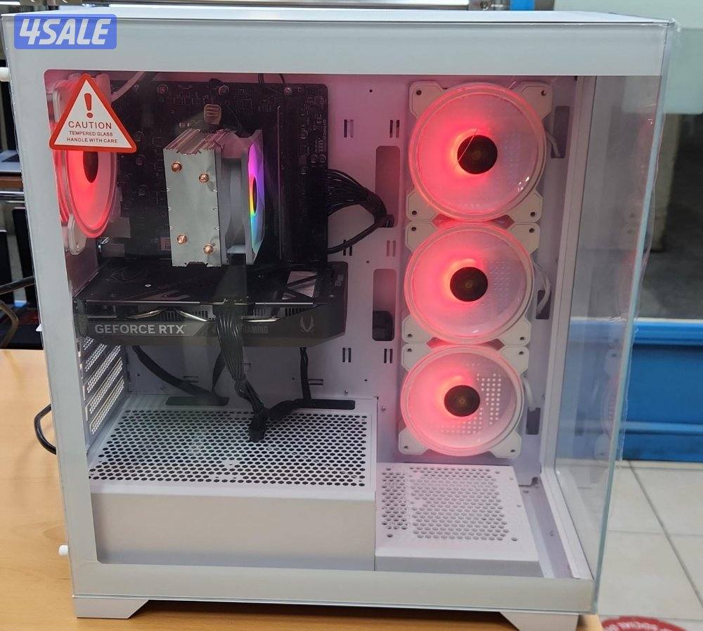 للبيع بي سي جيمنق Corei5 14gen/1TBSSD/16Ram/5060 8 GB RTX كالجديد0