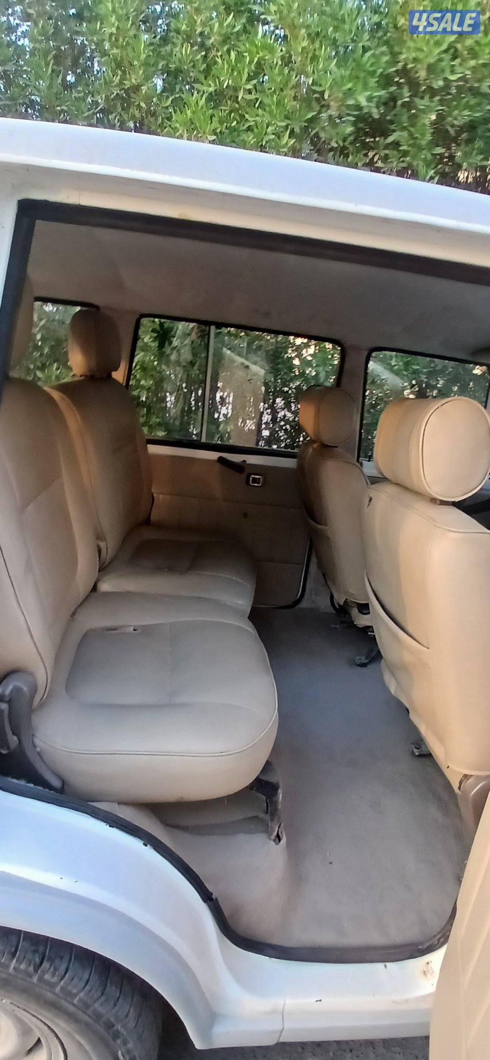 للبيع جيب تويوتا موديل 19725